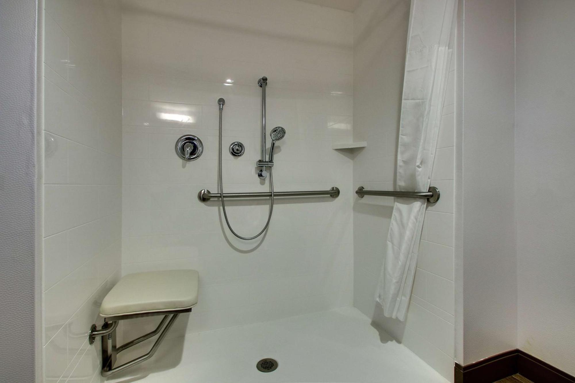 Hampton Inn & Suites By Hilton Southport Zewnętrze zdjęcie