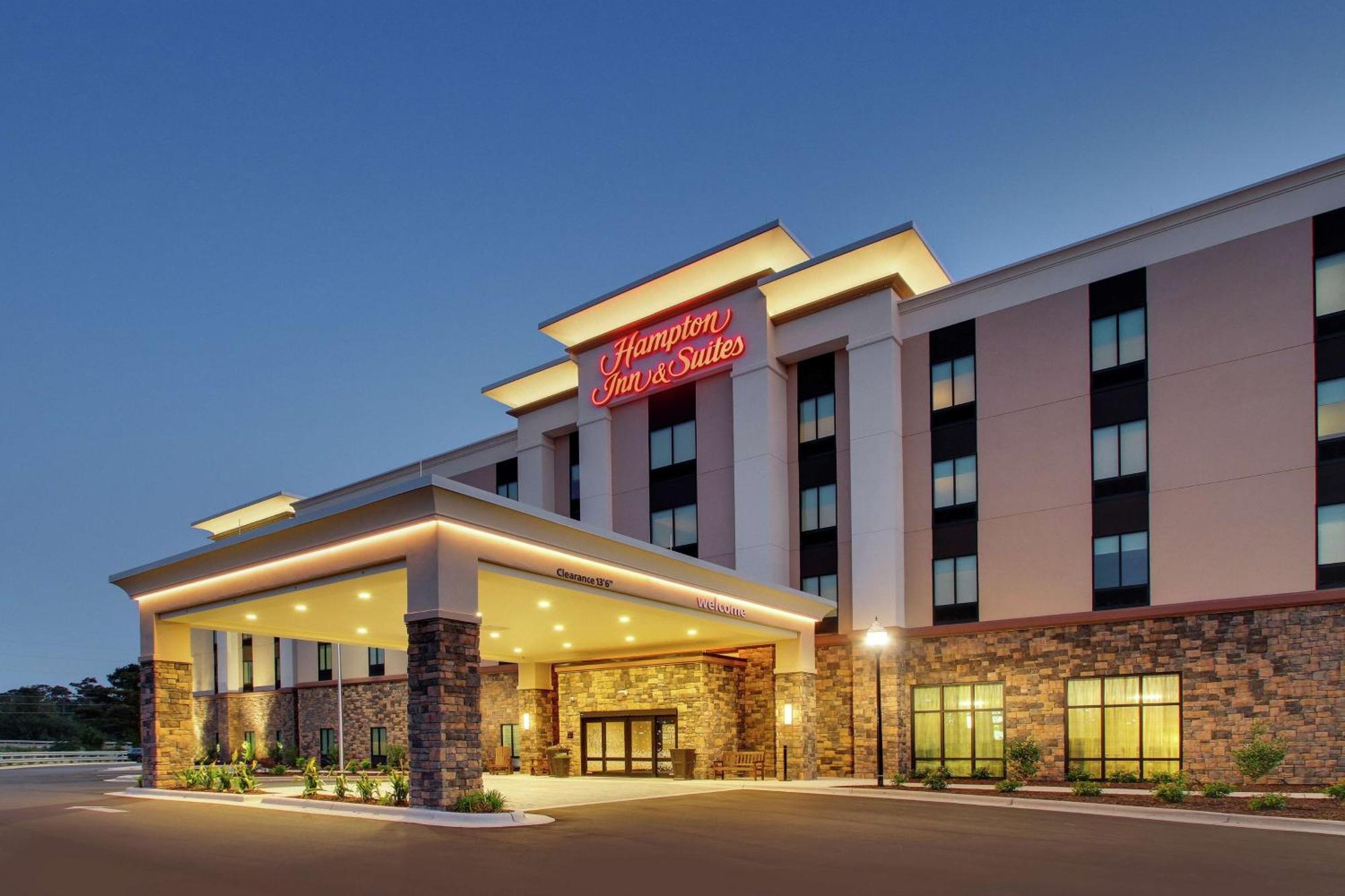 Hampton Inn & Suites By Hilton Southport Zewnętrze zdjęcie