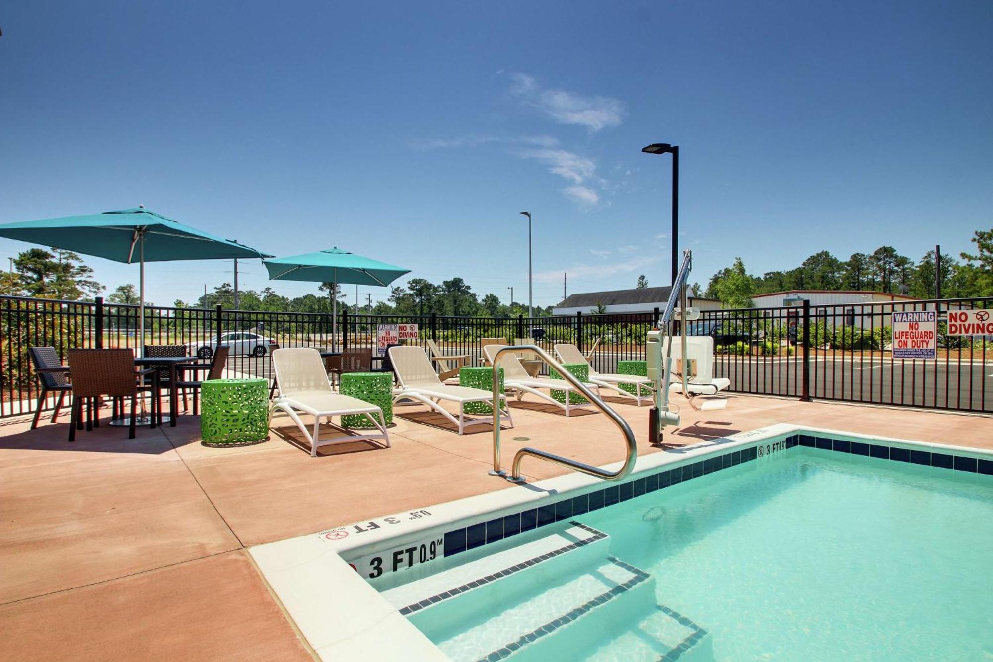 Hampton Inn & Suites By Hilton Southport Zewnętrze zdjęcie