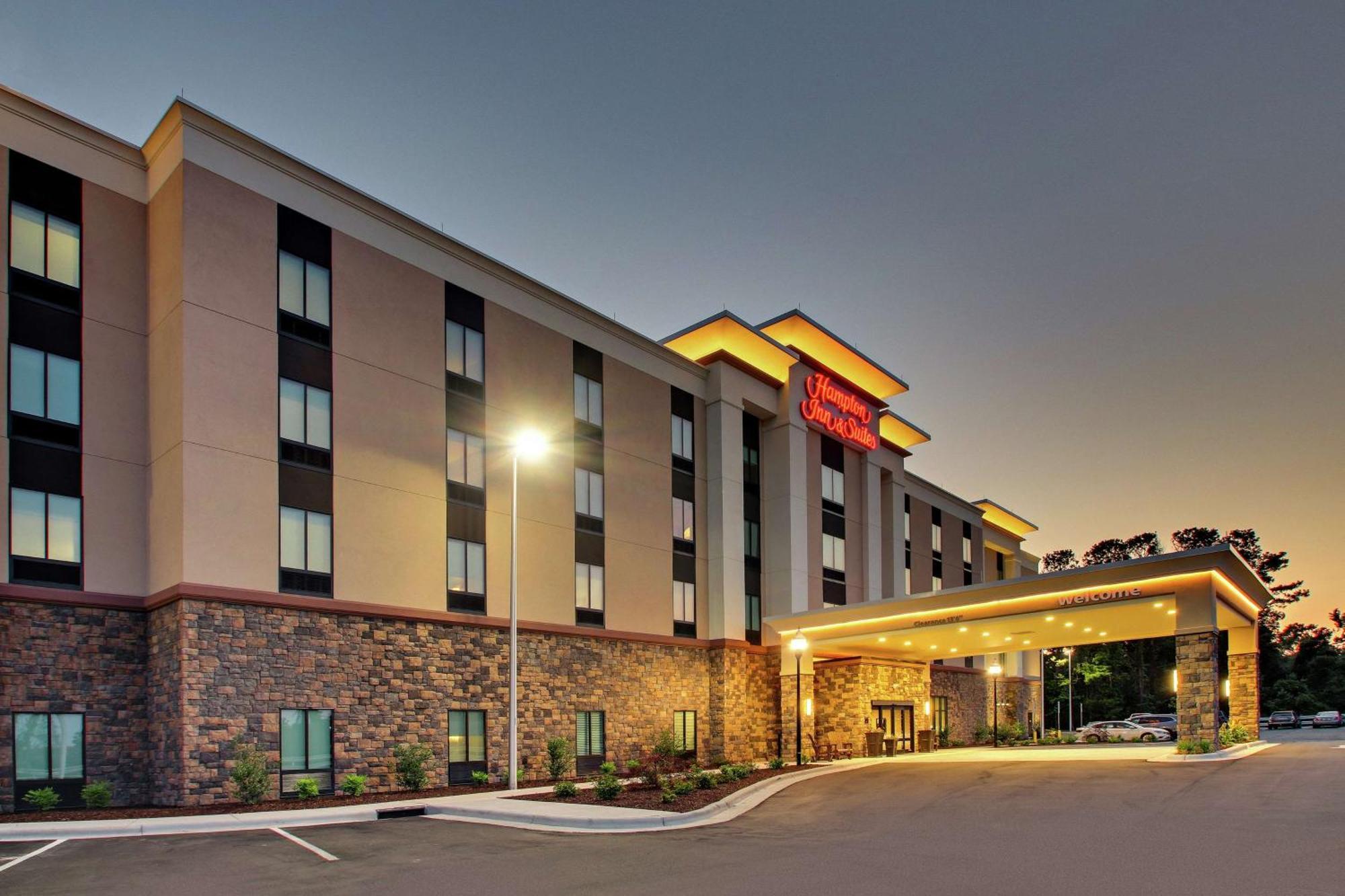 Hampton Inn & Suites By Hilton Southport Zewnętrze zdjęcie